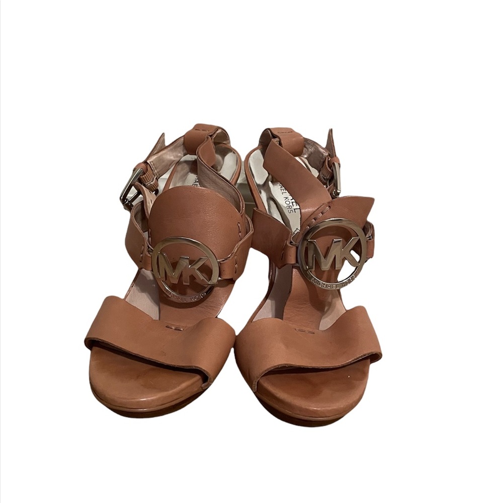Michael Kors Heels with MK Emblem | size 8